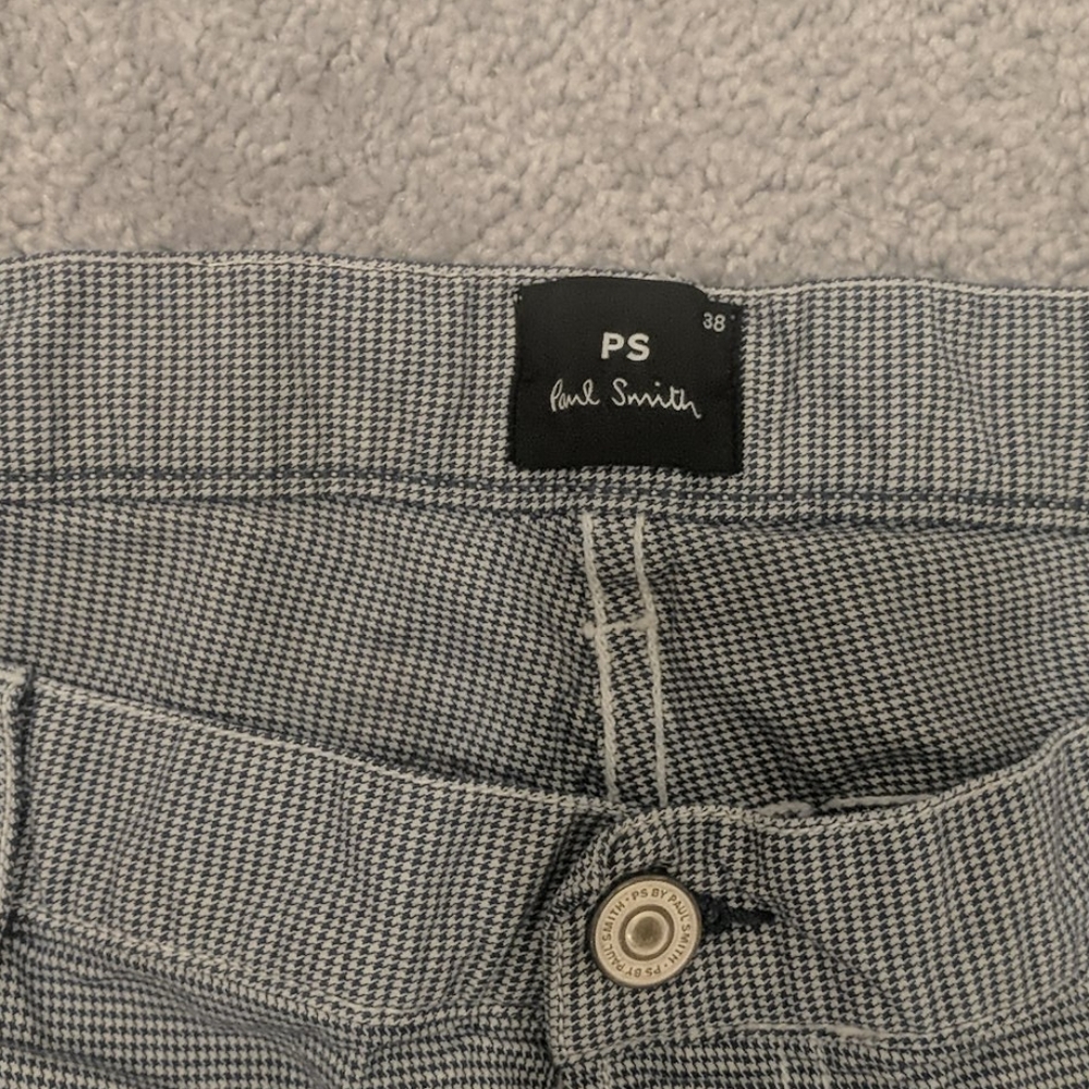 Paul Smith - Picture 4 of 11